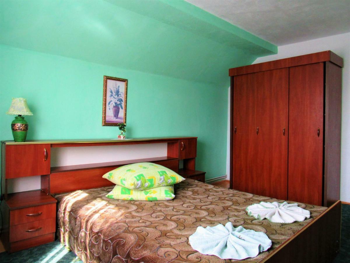Відпочинок У Пронів Hotel Szlavszke Kültér fotó